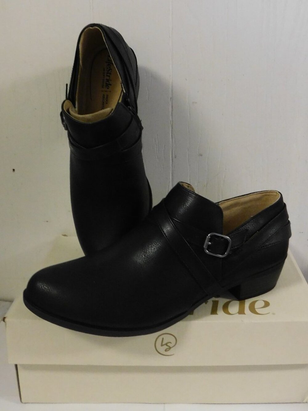 Adley Bootie from Life Stride, Black Soft System Shock Absorption Shoes 11W NEW
